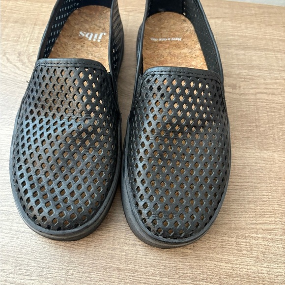 Jibs slip on sneakers black women’s 7 men’s 6 - Picture 3 of 5